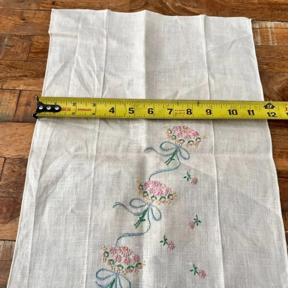 Vintage 1950s Hand-Embroidered Linen Tea Towel Guest Towels Set of 2